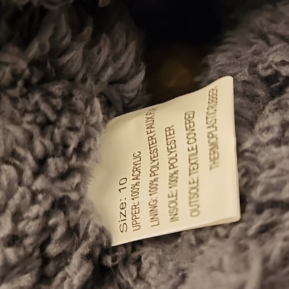 Size 10 Tall Grey Sweater Muk Luks - Picture 7 of 8